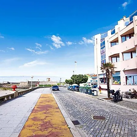 D'avenida אכסניה *